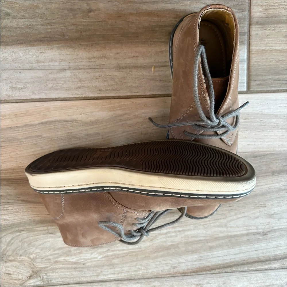 Boys Size 2.5 Johnston & Murphy Brown Leather Lace-Up Chuka or Desert Boots